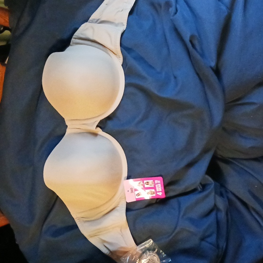 Seamless NUDE Strapless Bra w/ straps 38D NWT Sweet Nothings by Maidenform